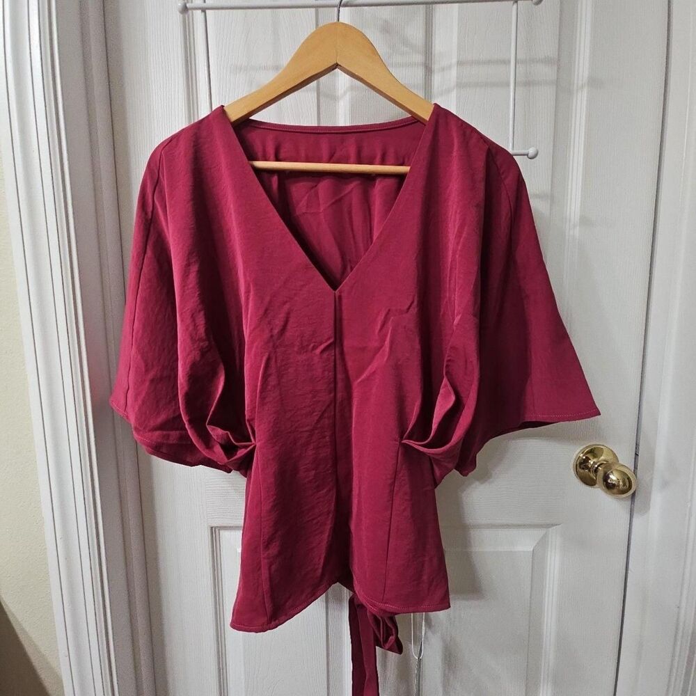 Halara V-Neck Tie-Front Blouse Size L